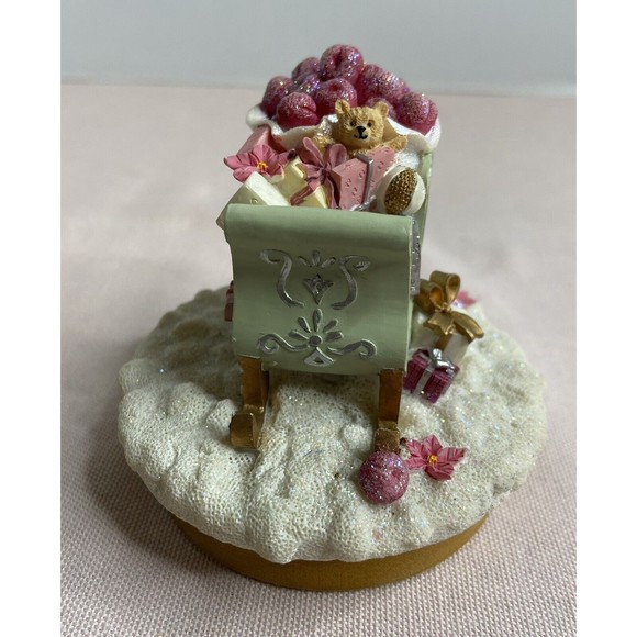 Christmas sleigh candle topper Round Multicolored W/ Sparkles. - Picture 3 of 7